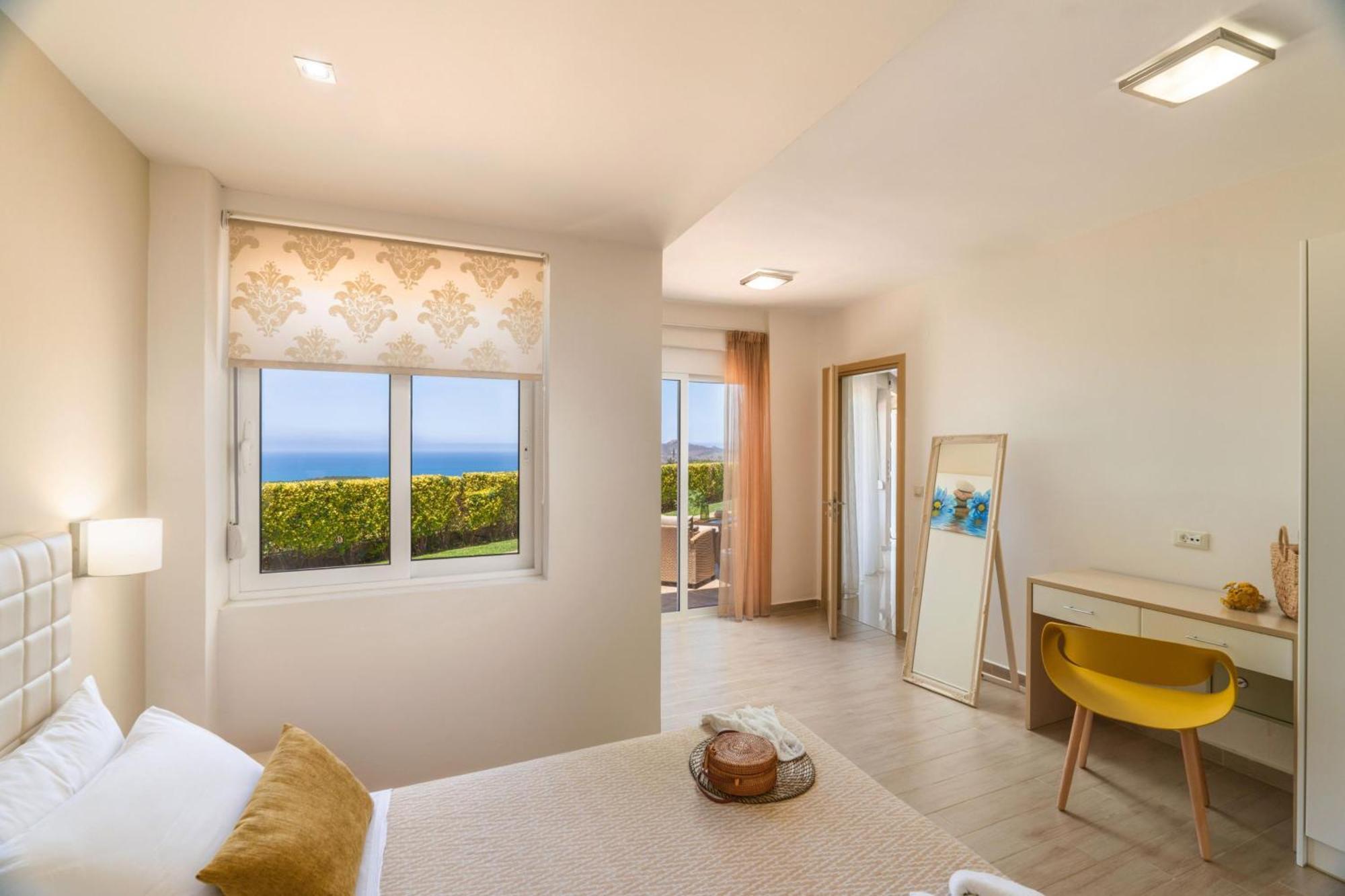 Villa Ariella With Sea View Agia Marina المظهر الخارجي الصورة