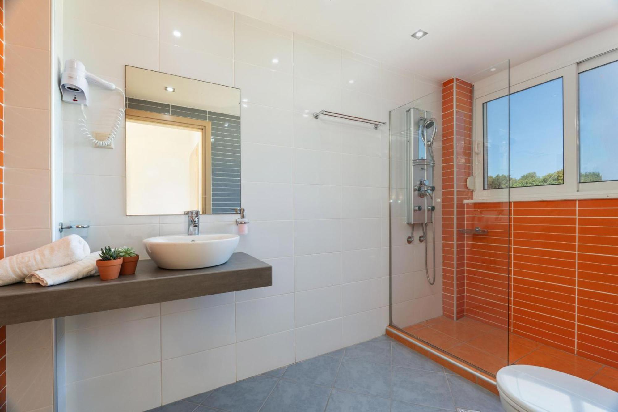Villa Ariella With Sea View Agia Marina المظهر الخارجي الصورة
